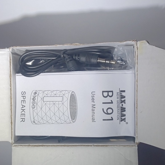 Lax-Max Bluetooth Speaker NWT - Picture 6 of 14